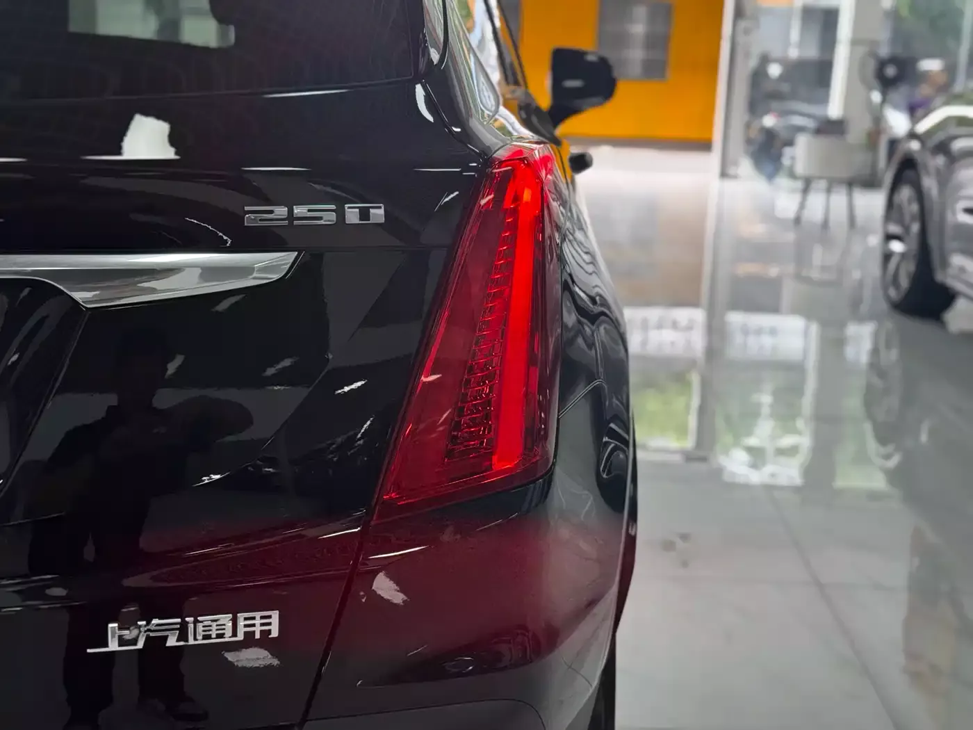 Cadillac XT5 2016 25T Luxury Model фото 10