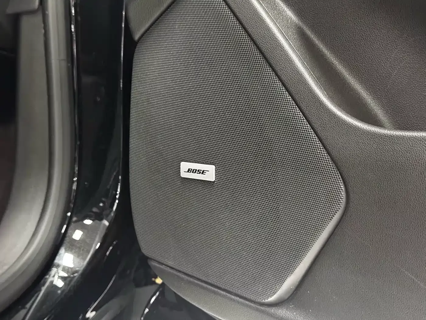 Cadillac XT5 2016 25T Luxury Model фото 12