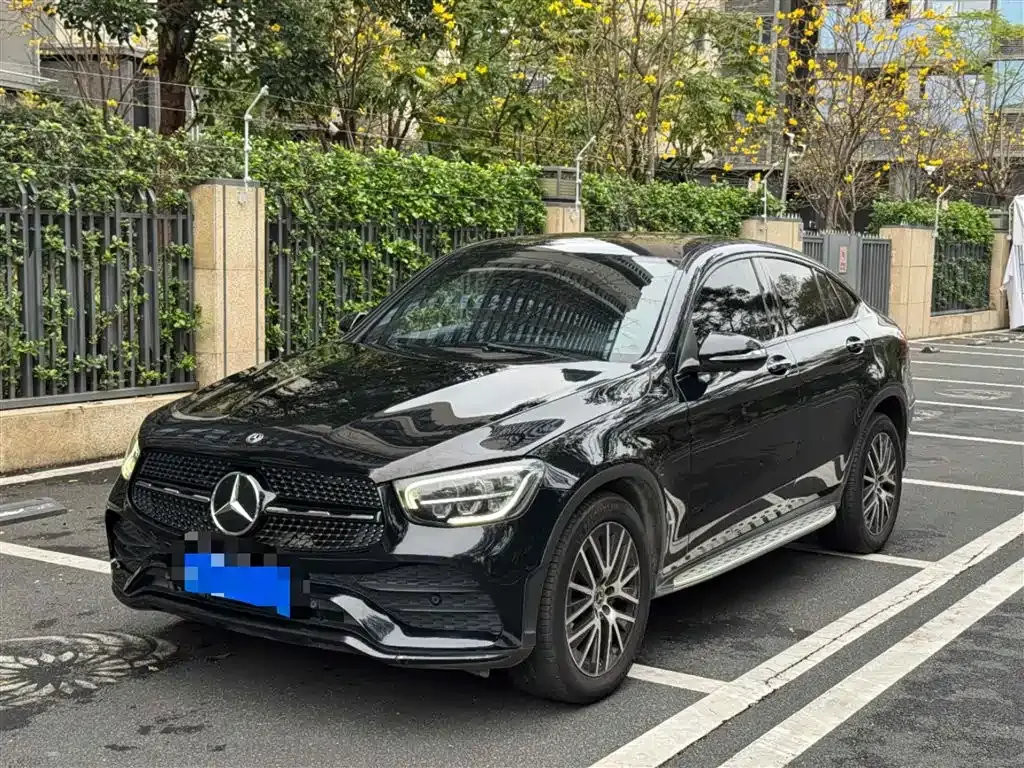 Mercedes-Benz GLC Coupe 2020 GLC 300 4MATIC Coupe SUV