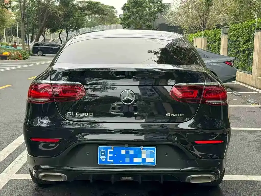 Mercedes-Benz GLC Coupe 2020 GLC 300 4MATIC Coupe SUV фото 5