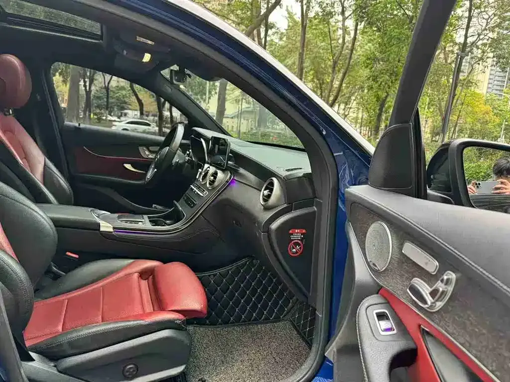 Mercedes-Benz GLC Coupe 2020 GLC 300 4MATIC Coupe SUV фото 8