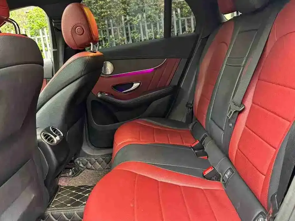 Mercedes-Benz GLC Coupe 2020 GLC 300 4MATIC Coupe SUV фото 10