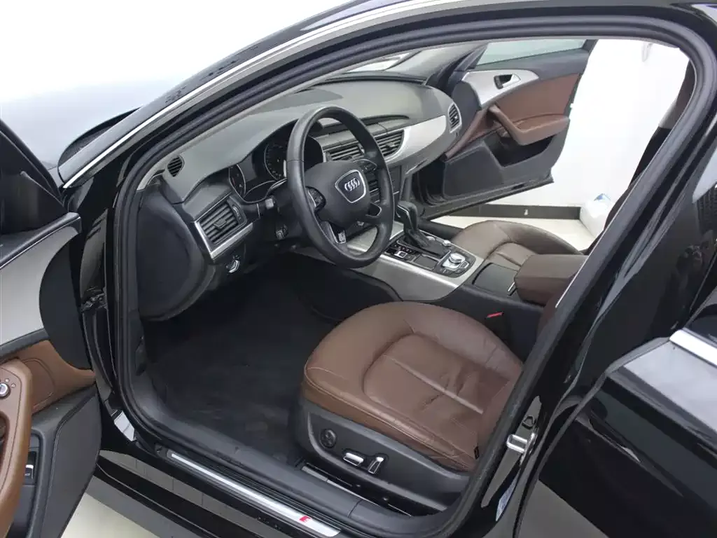 Audi A6L 2018 Model 35 TFSI Collector's Edition фото 7