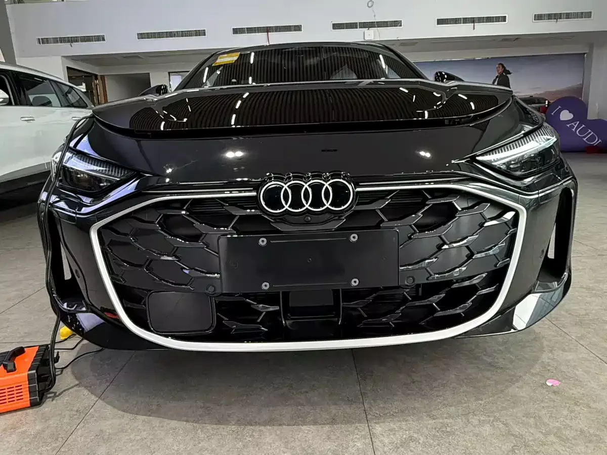 Audi A5L Sportback 2025 Model 2.0T Luxury