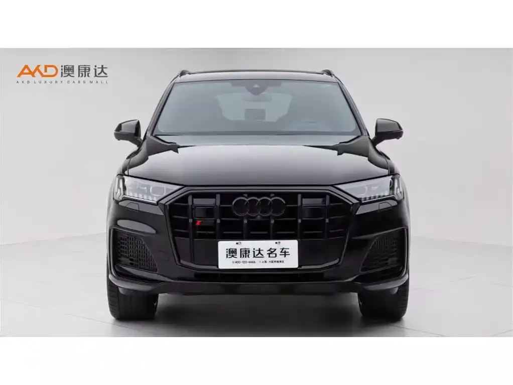 Audi SQ7 2024 4.0 TFSI Dark Knight Edition фото 2