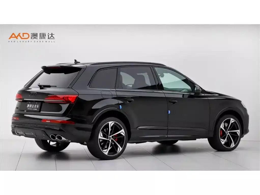Audi SQ7 2024 4.0 TFSI Dark Knight Edition фото 3
