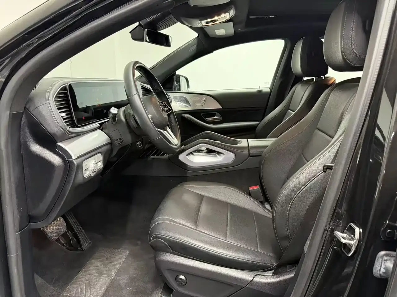 Mercedes-Benz GLE Coupe 2020 GLE 350 4MATIC Coupe SUV Luxury фото 5