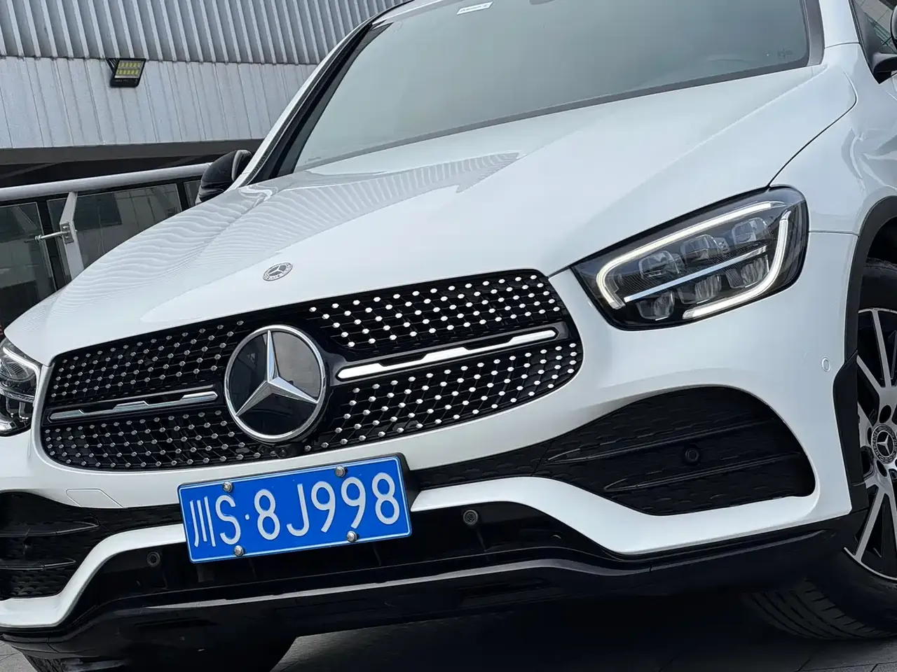 Mercedes-Benz GLC Coupe 2023 Model GLC 260 4MATIC Coupe SUV фото 2