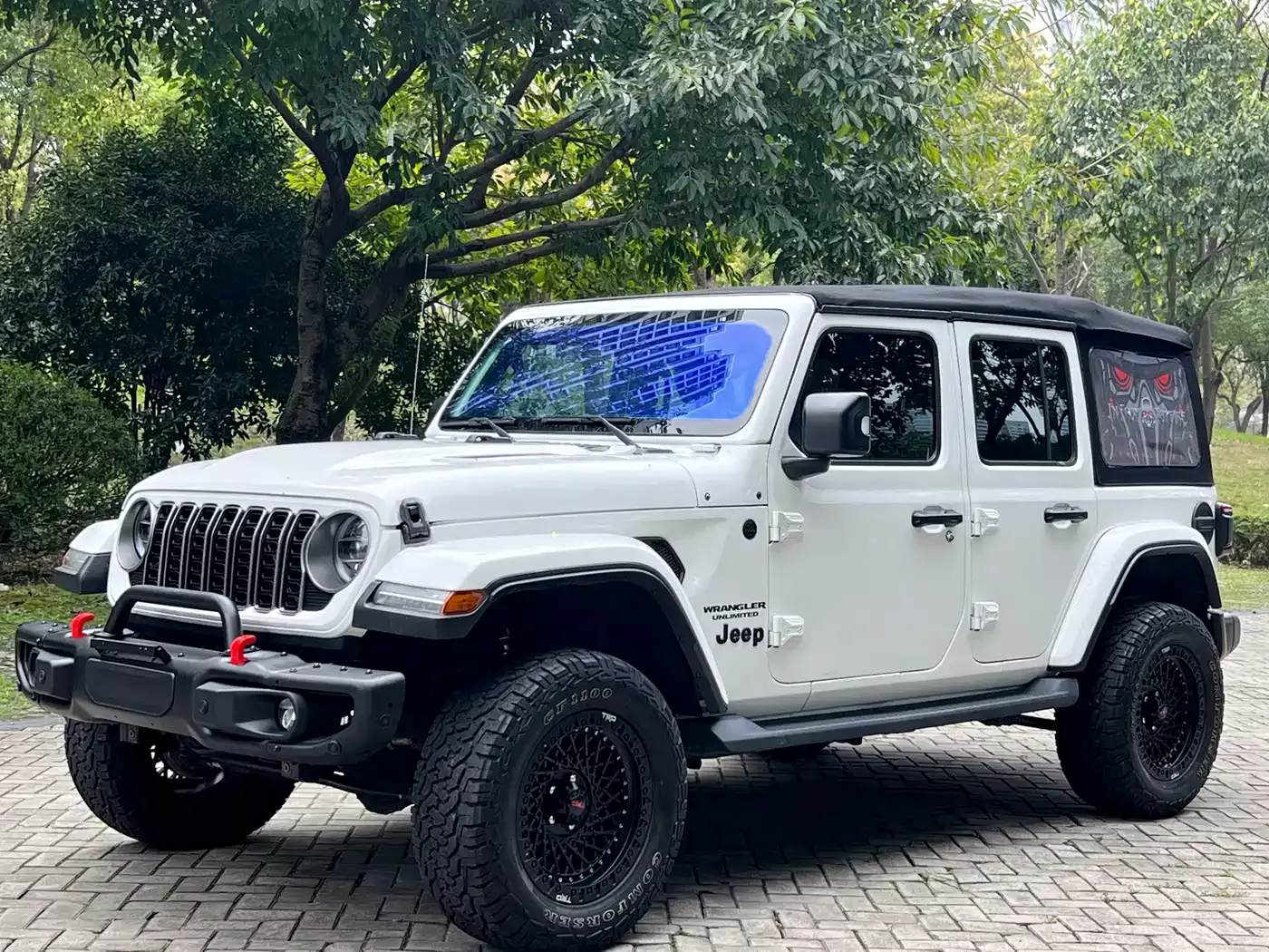 Jeep Wrangler 2022 2.0T Highland 4-Door фото 2
