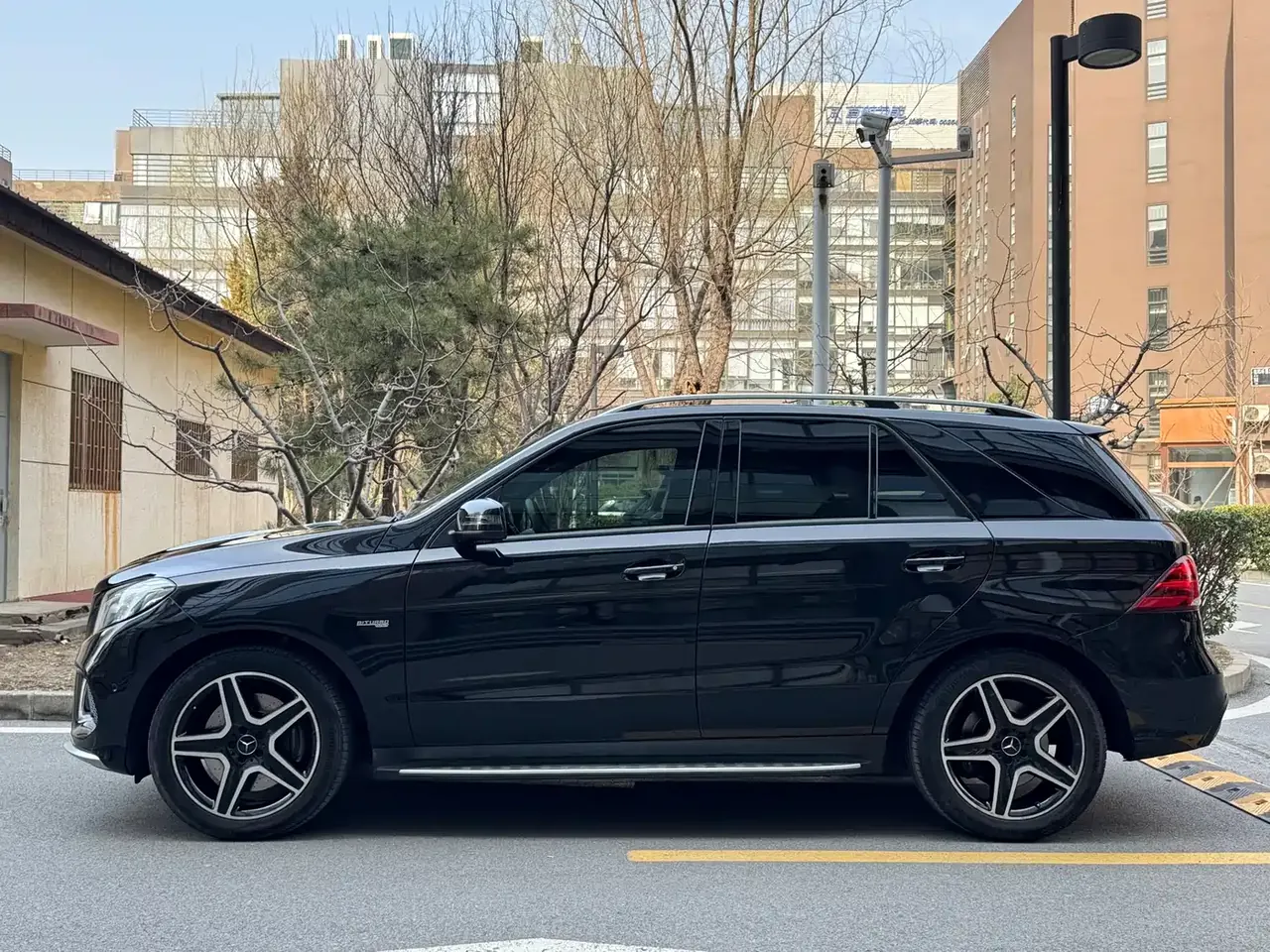 Mercedes-Benz GLE AMG 2017 AMG GLE 43 4MATIC фото 4