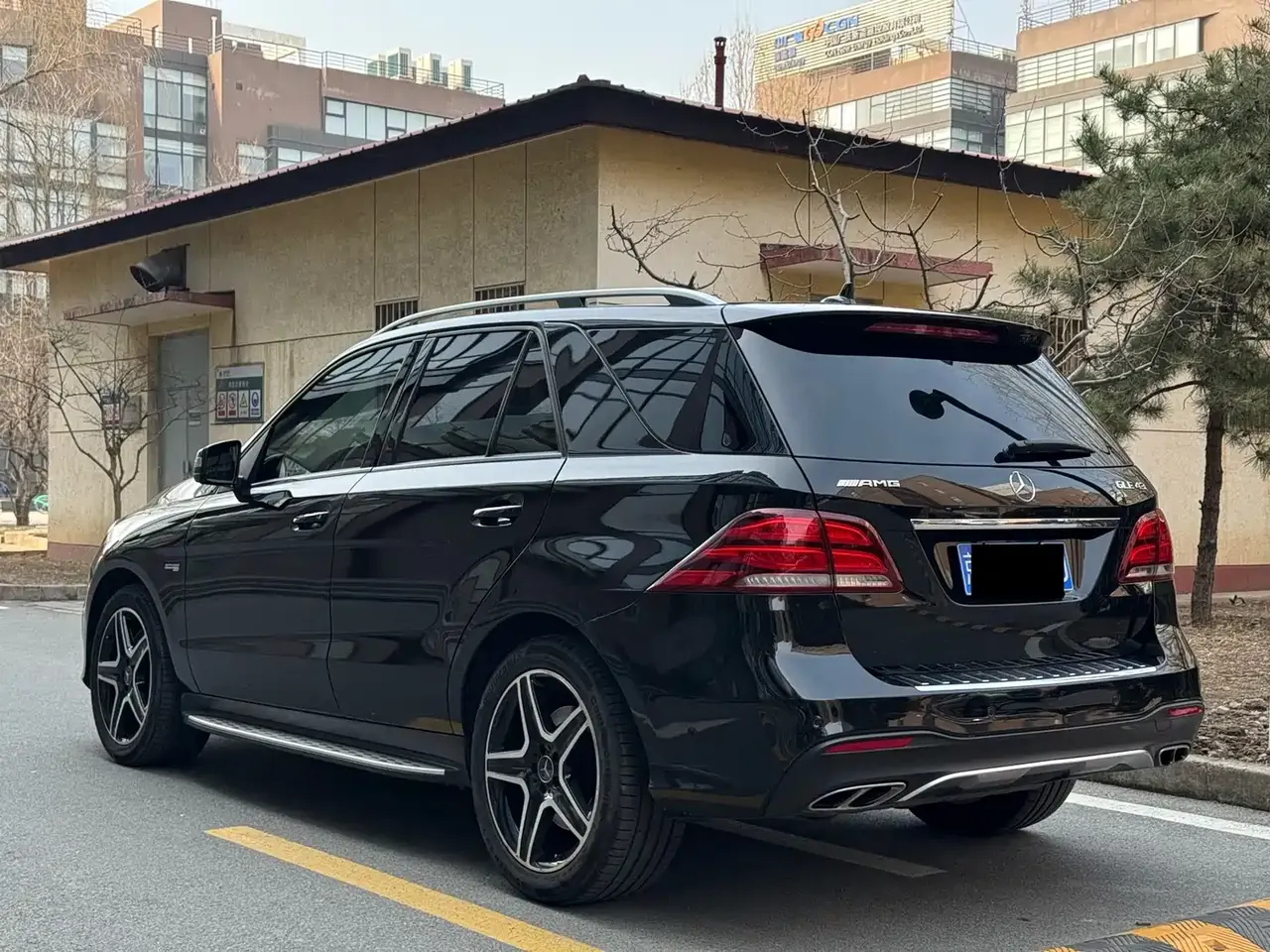 Mercedes-Benz GLE AMG 2017 AMG GLE 43 4MATIC фото 5