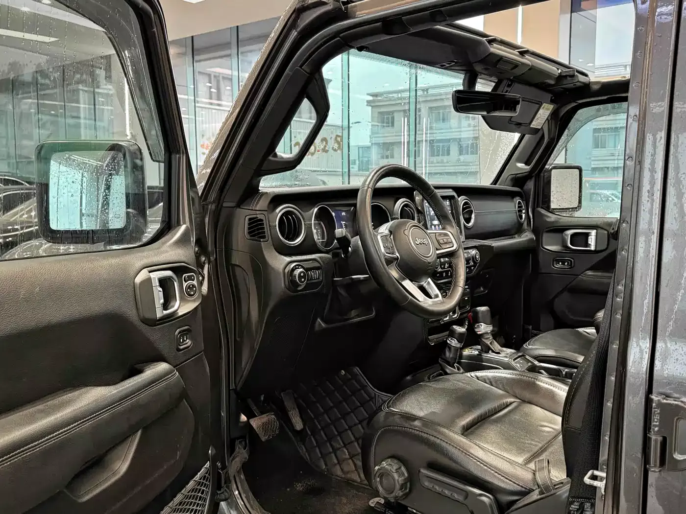 Jeep Wrangler 2019 2.0T Sahara 4-Door China V фото 4