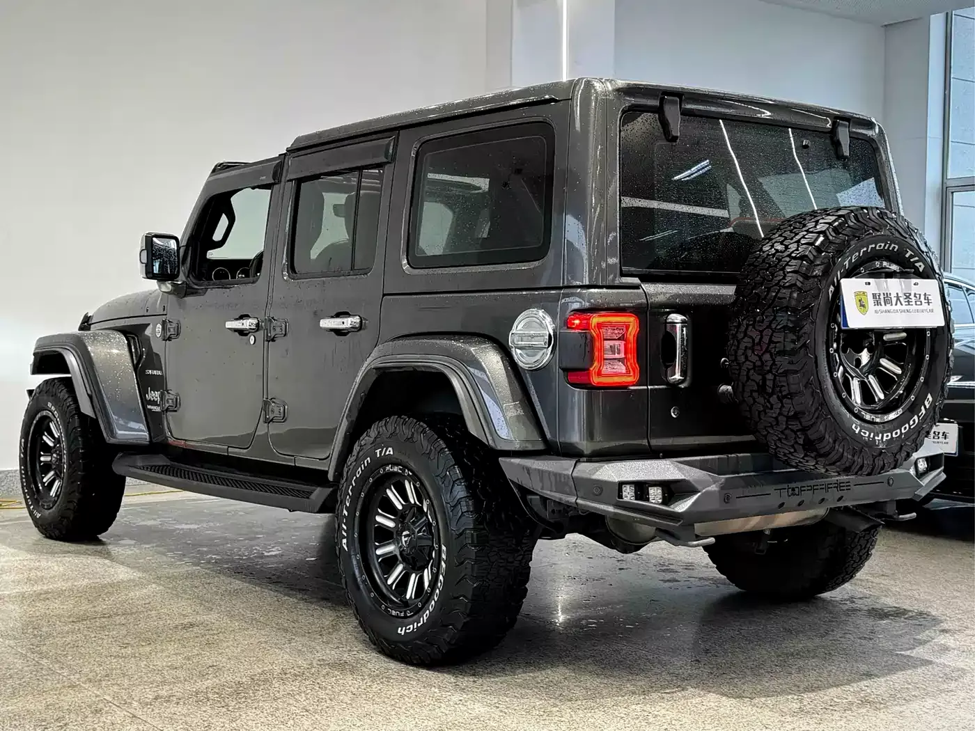 Jeep Wrangler 2019 2.0T Sahara 4-Door China V фото 9