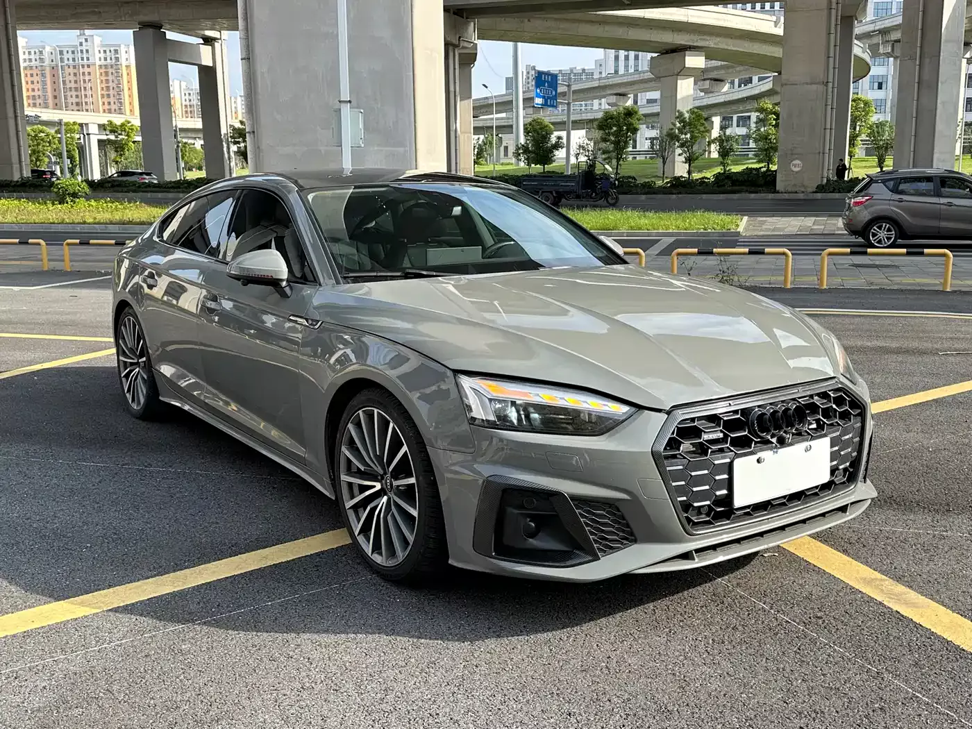 Audi A5 (Import) 2021 Sportback 40 TFSI quattro Luxury Elegance фото 3