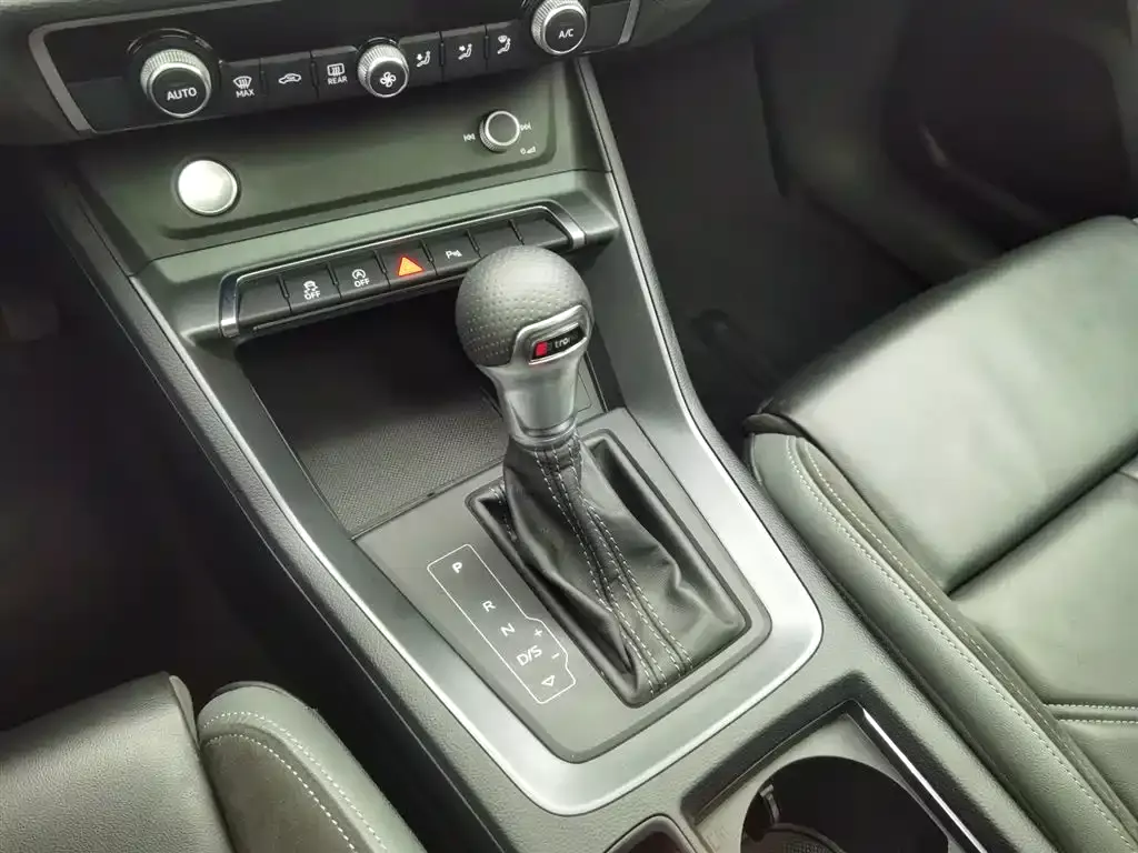 Audi Q3 Sportback 2020 40 TFSI Fashion фото 13