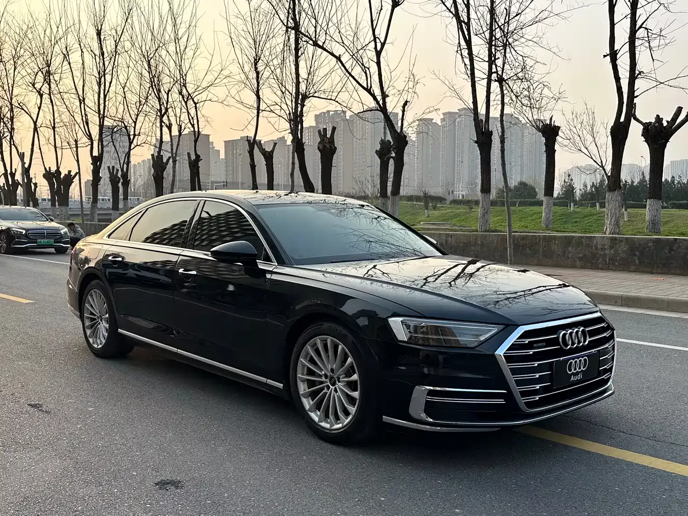 Audi A8 2021 A8L 50 TFSI quattro Comfort фото 3