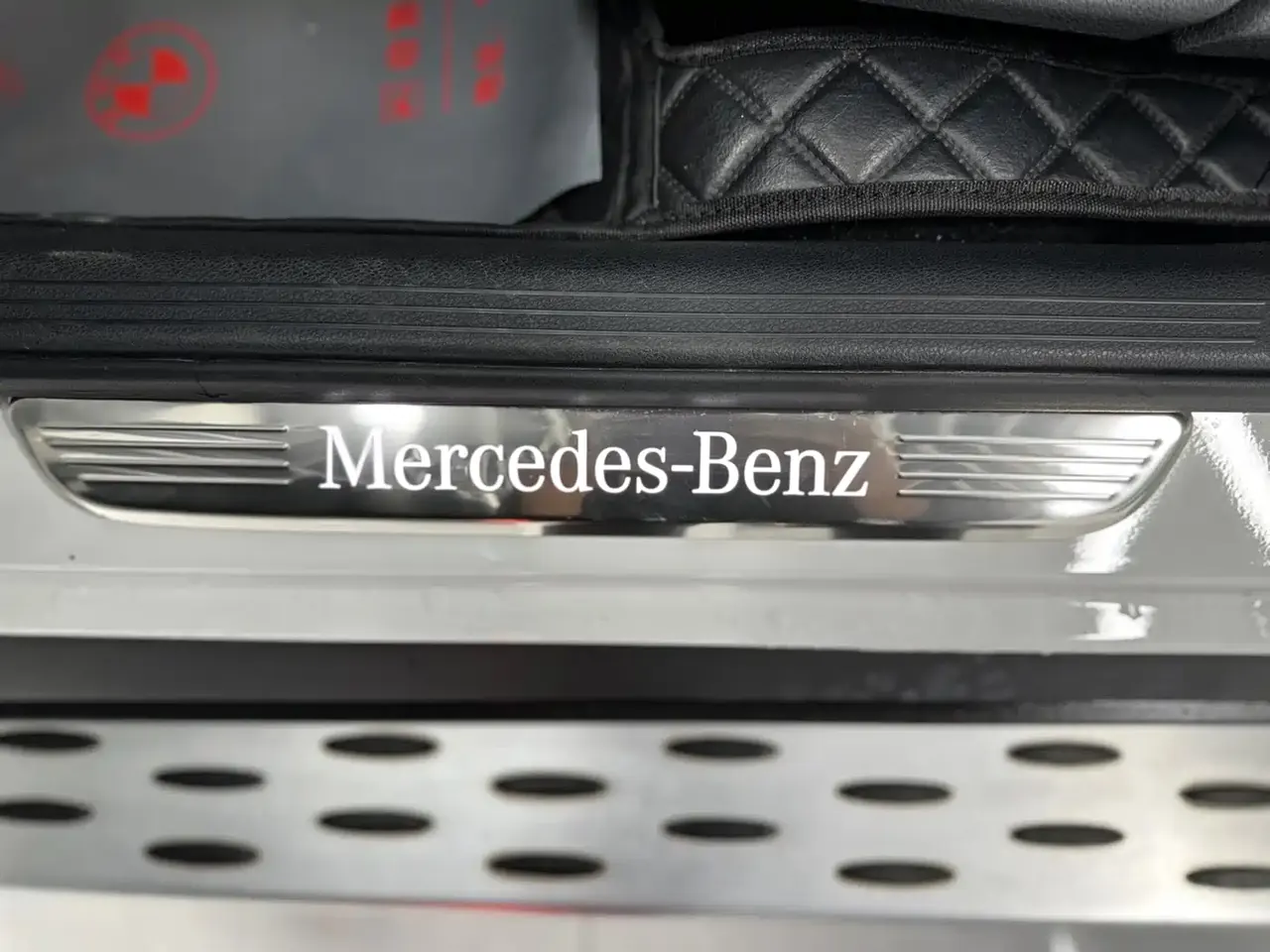 Mercedes-Benz GLC Coupe 2023 Model GLC 300 4MATIC Coupe SUV фото 8