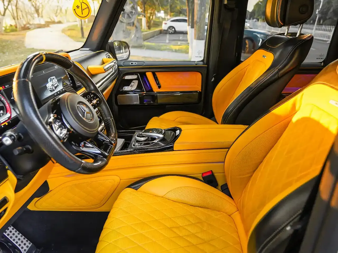 Mercedes-Benz G-Class 2018 G 500 designo Masterpiece Collector's Edition фото 8