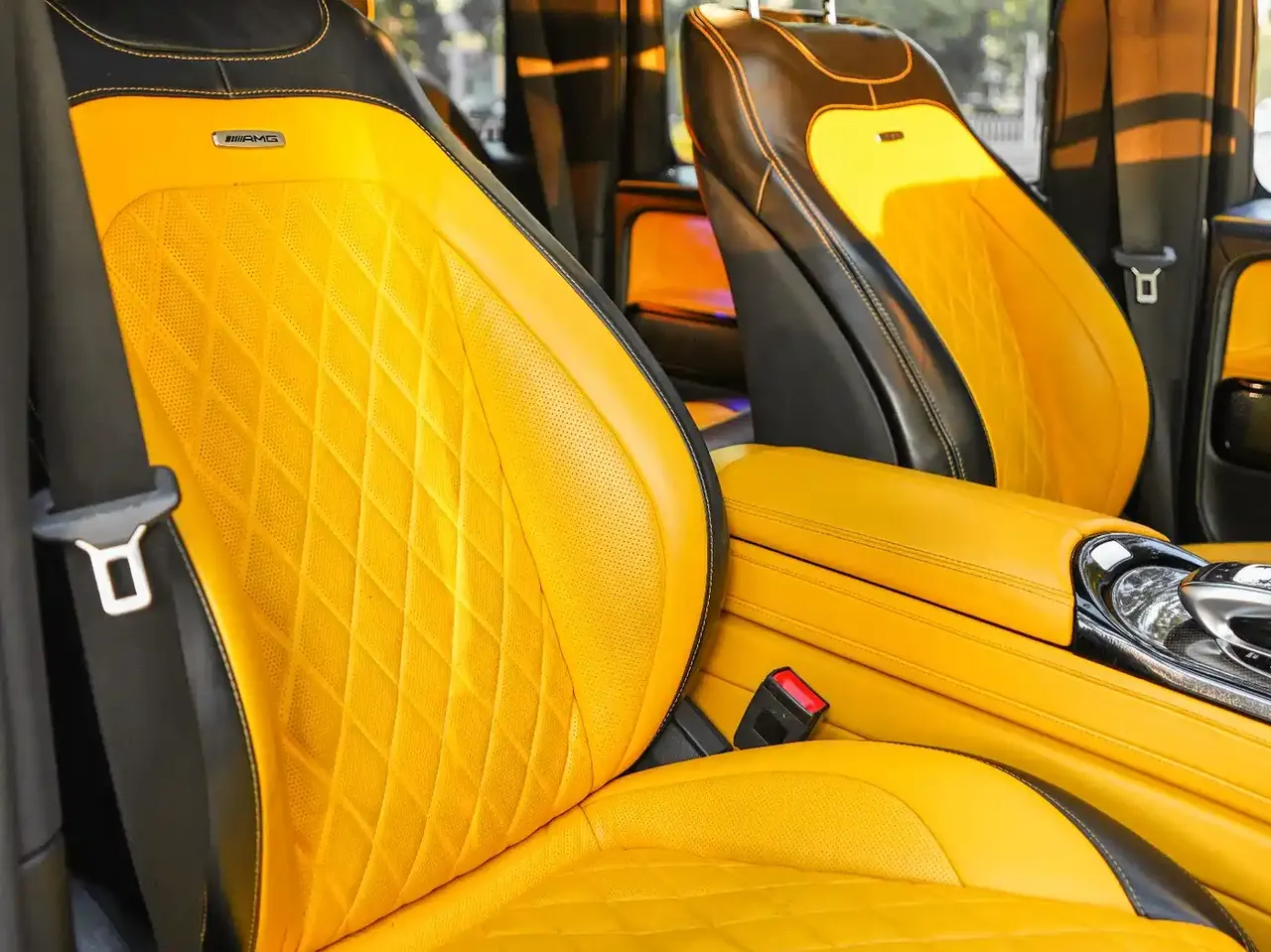 Mercedes-Benz G-Class 2018 G 500 designo Masterpiece Collector's Edition фото 10