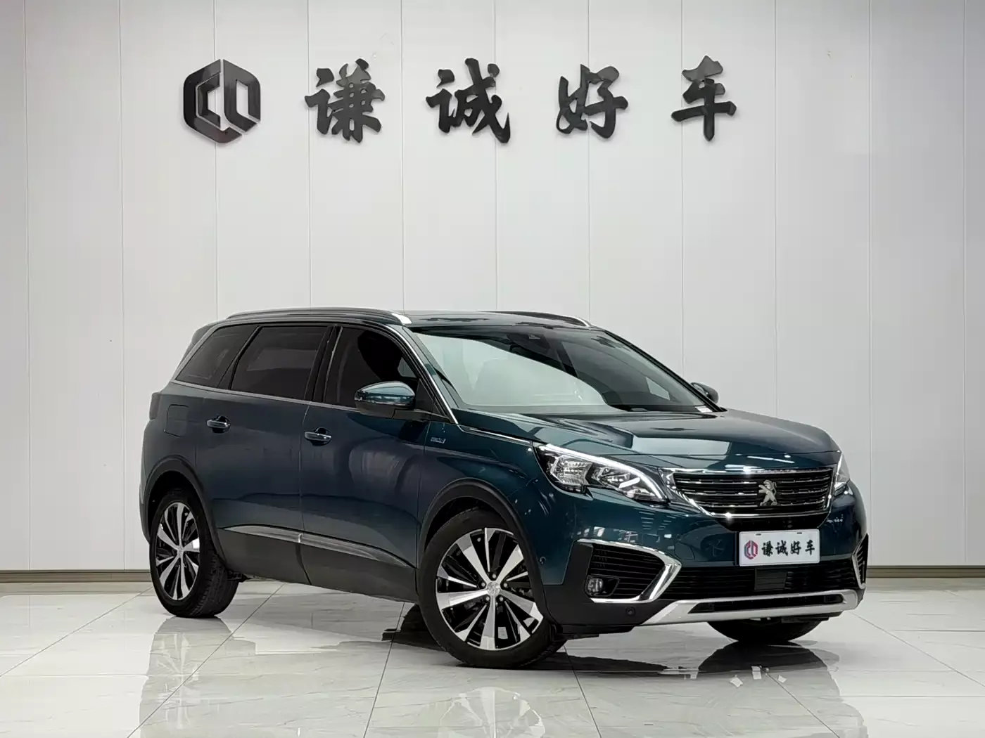 Peugeot 5008 2019 380THP 7-seat Luxury Edition фото 3