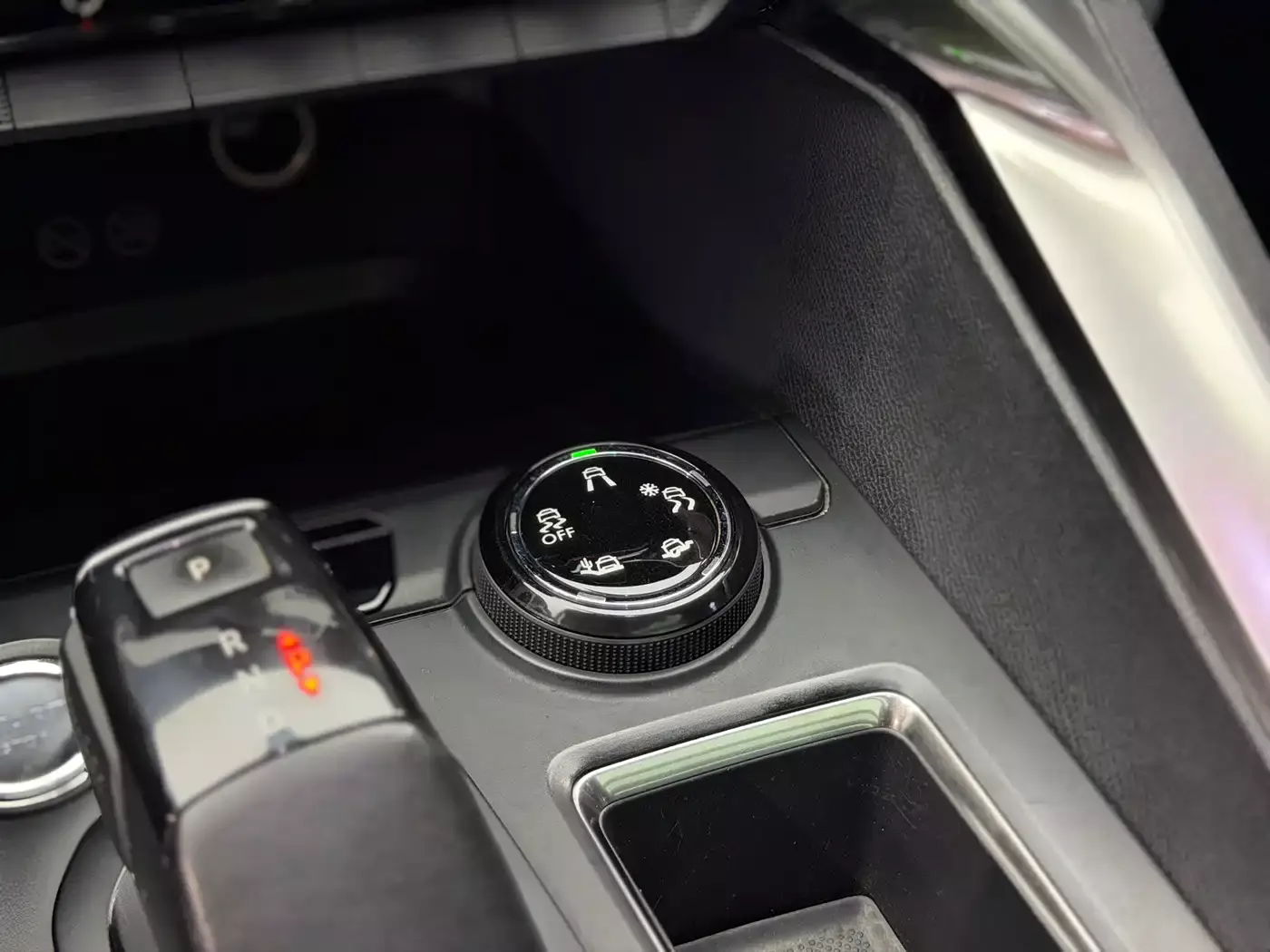 Peugeot 5008 2019 380THP 7-seat Luxury Edition фото 13