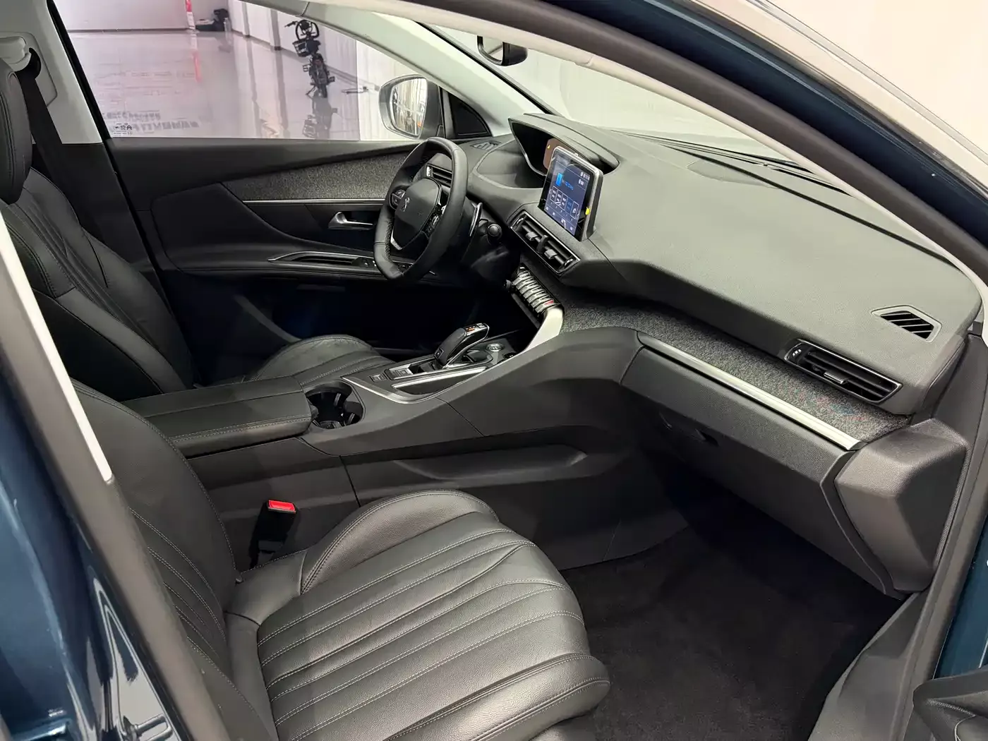 Peugeot 5008 2019 380THP 7-seat Luxury Edition фото 15