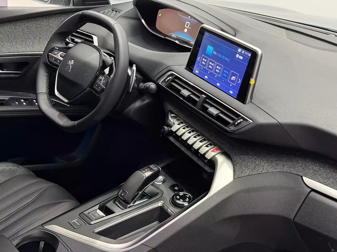 Peugeot 5008 2019 380THP 7-seat Luxury Edition фото 16