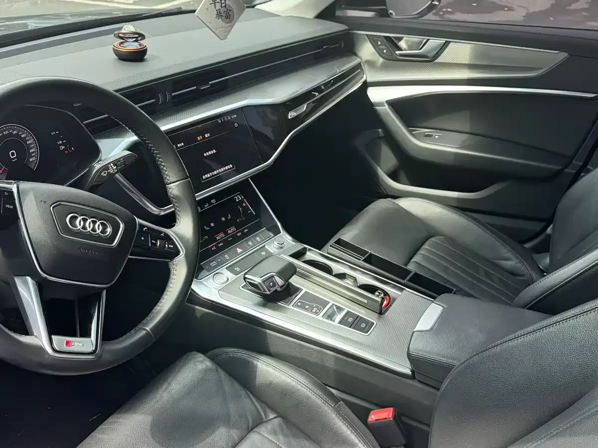 Audi A6L 2019 40 TFSI Luxury Elegance фото 4