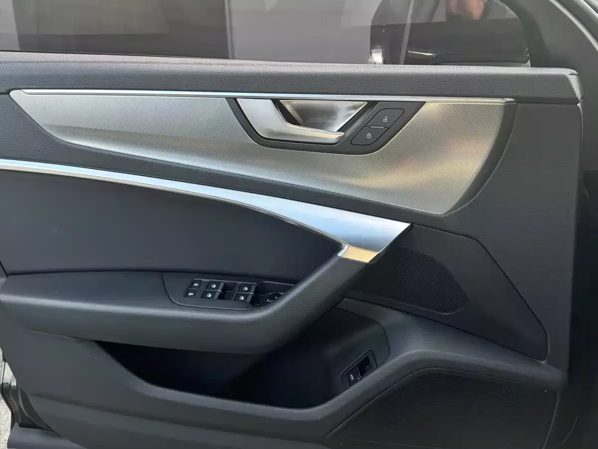 Audi A6L 2019 40 TFSI Luxury Elegance фото 5