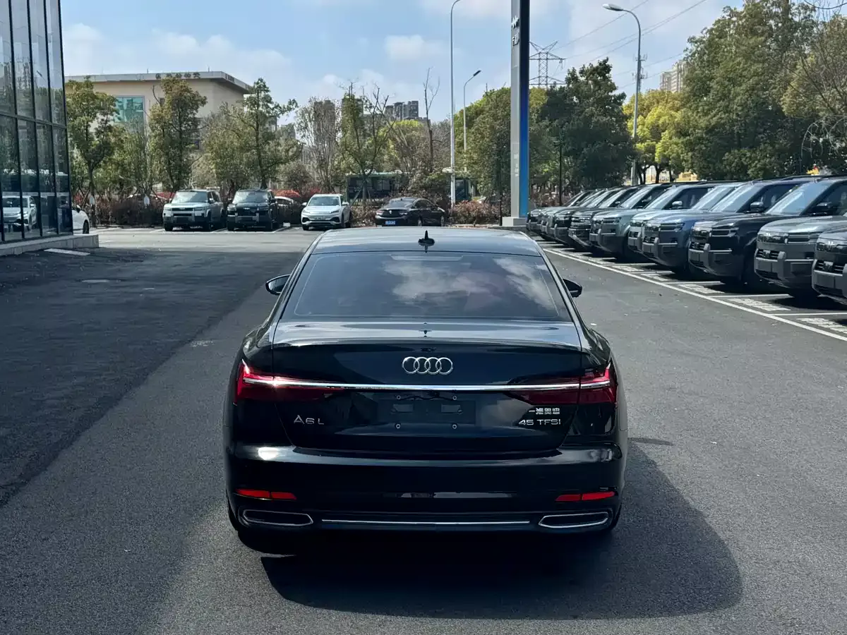 Audi A6L 2019 40 TFSI Luxury Elegance фото 15