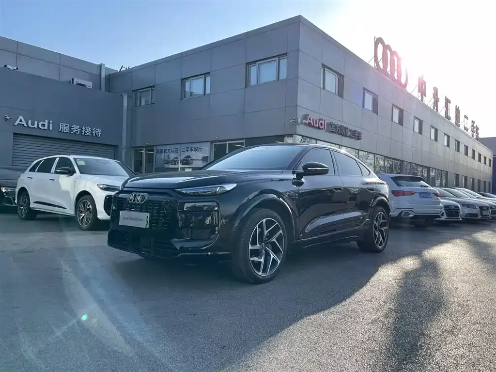 Audi Q6L Sportback e-tron 2025 Pioneer Navigation Edition