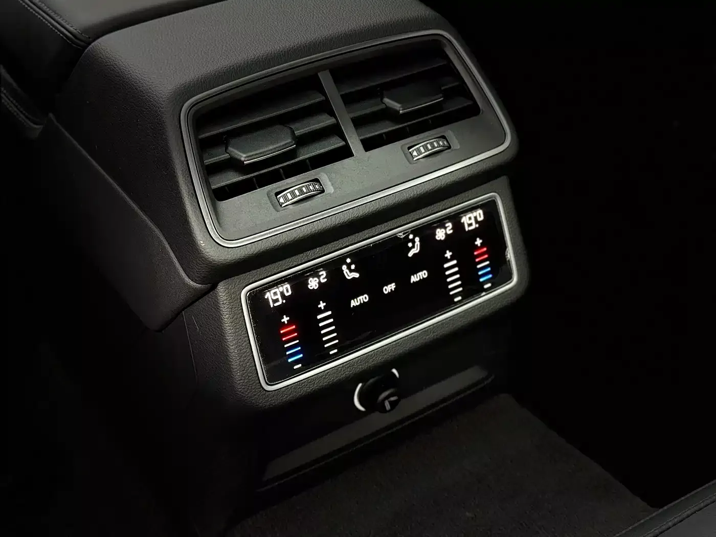 Audi A7 2019 55 TFSI quattro Dynamic Type фото 11