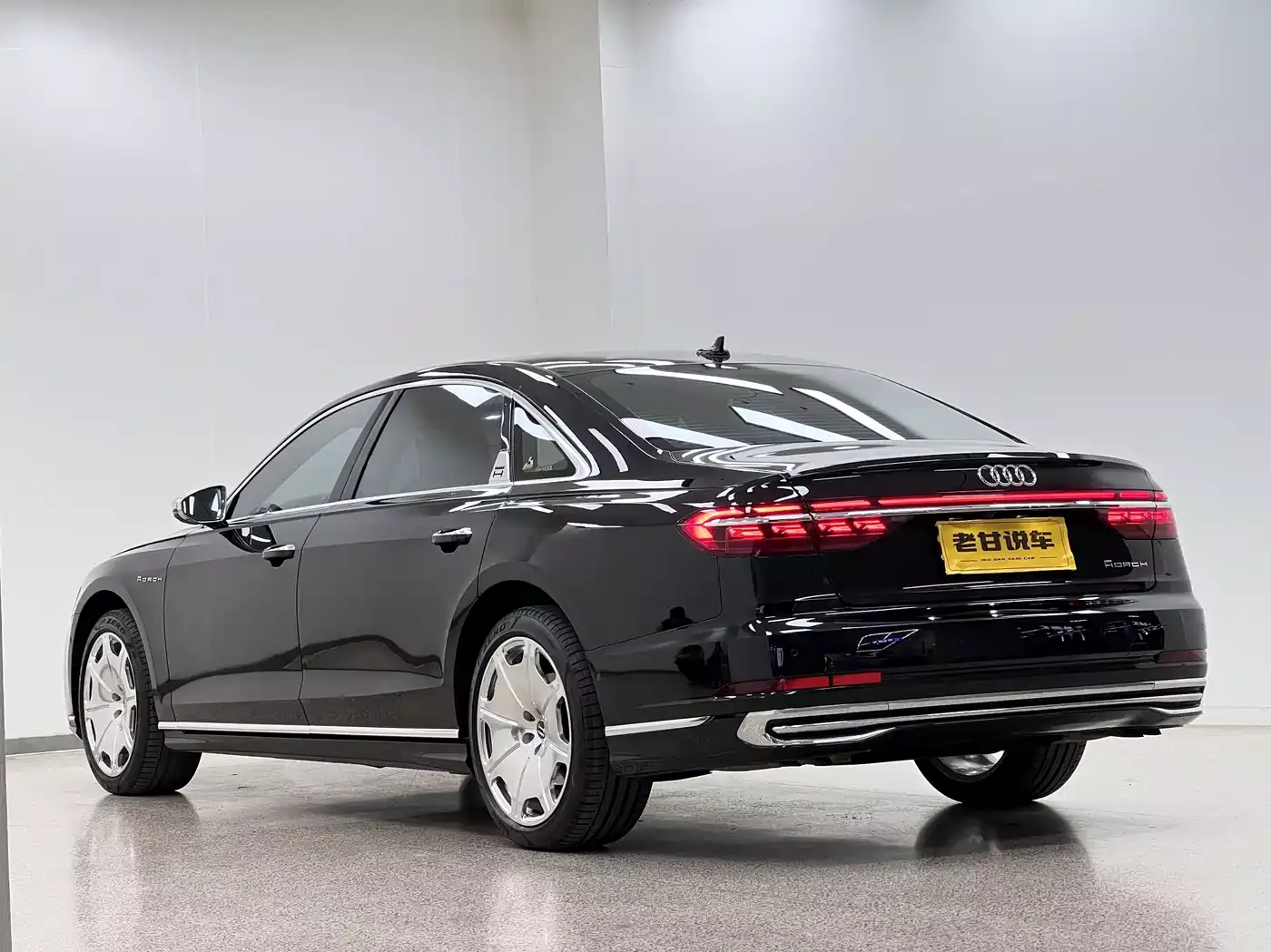 Audi A8 2023 A8L 50 TFSI quattro Premium фото 6