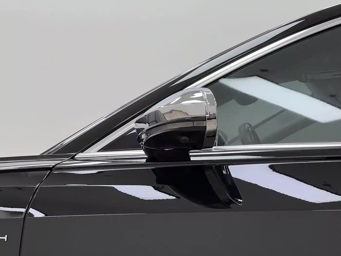 Audi A8 2023 A8L 50 TFSI quattro Premium фото 10