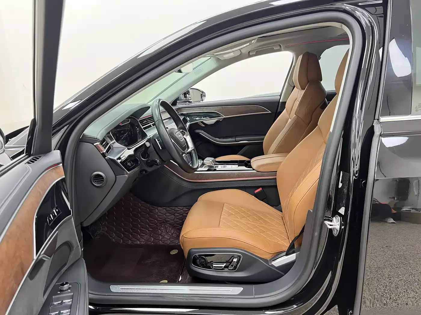 Audi A8 2023 A8L 50 TFSI quattro Premium фото 13