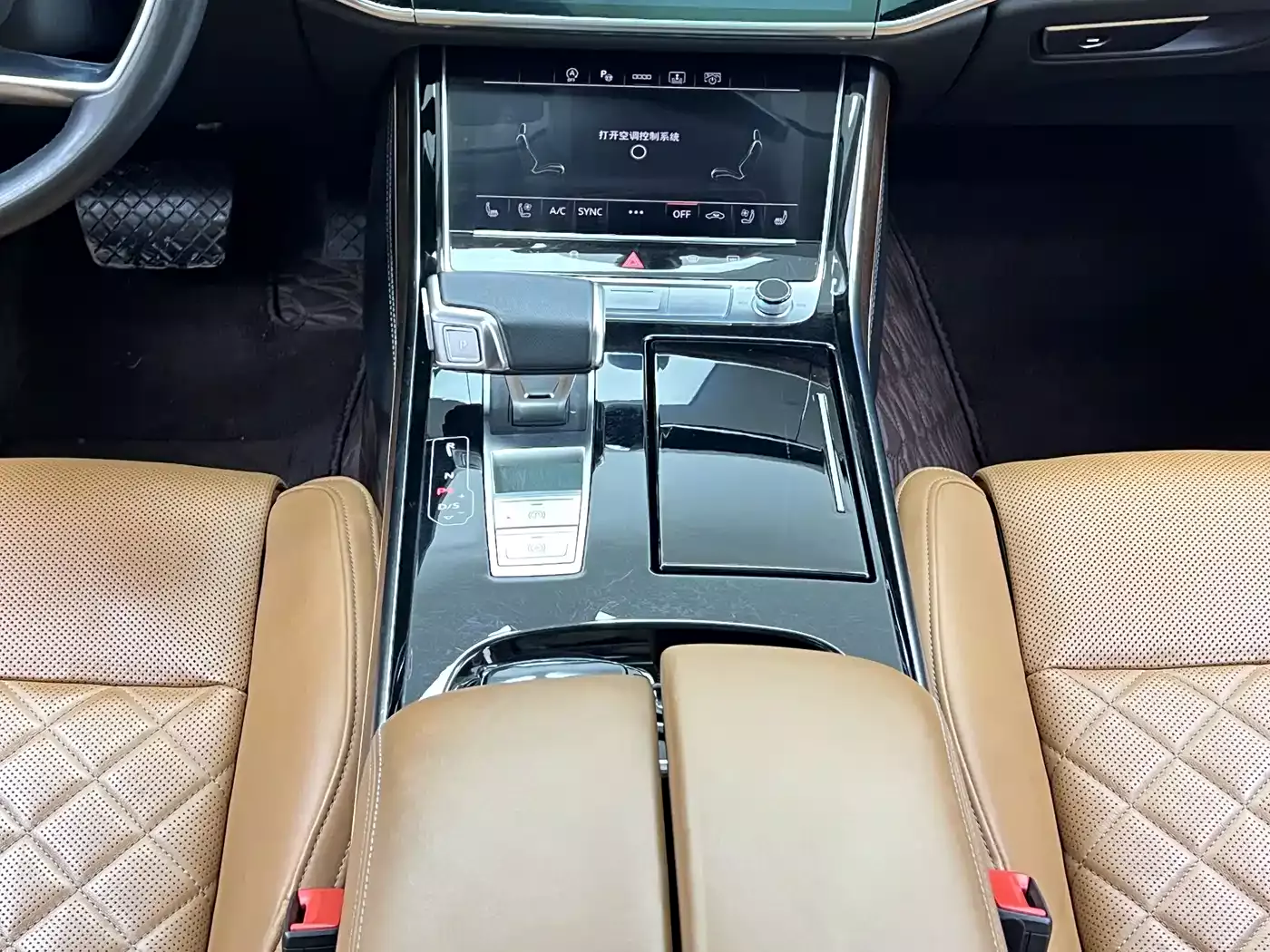 Audi A8 2023 A8L 50 TFSI quattro Premium фото 24