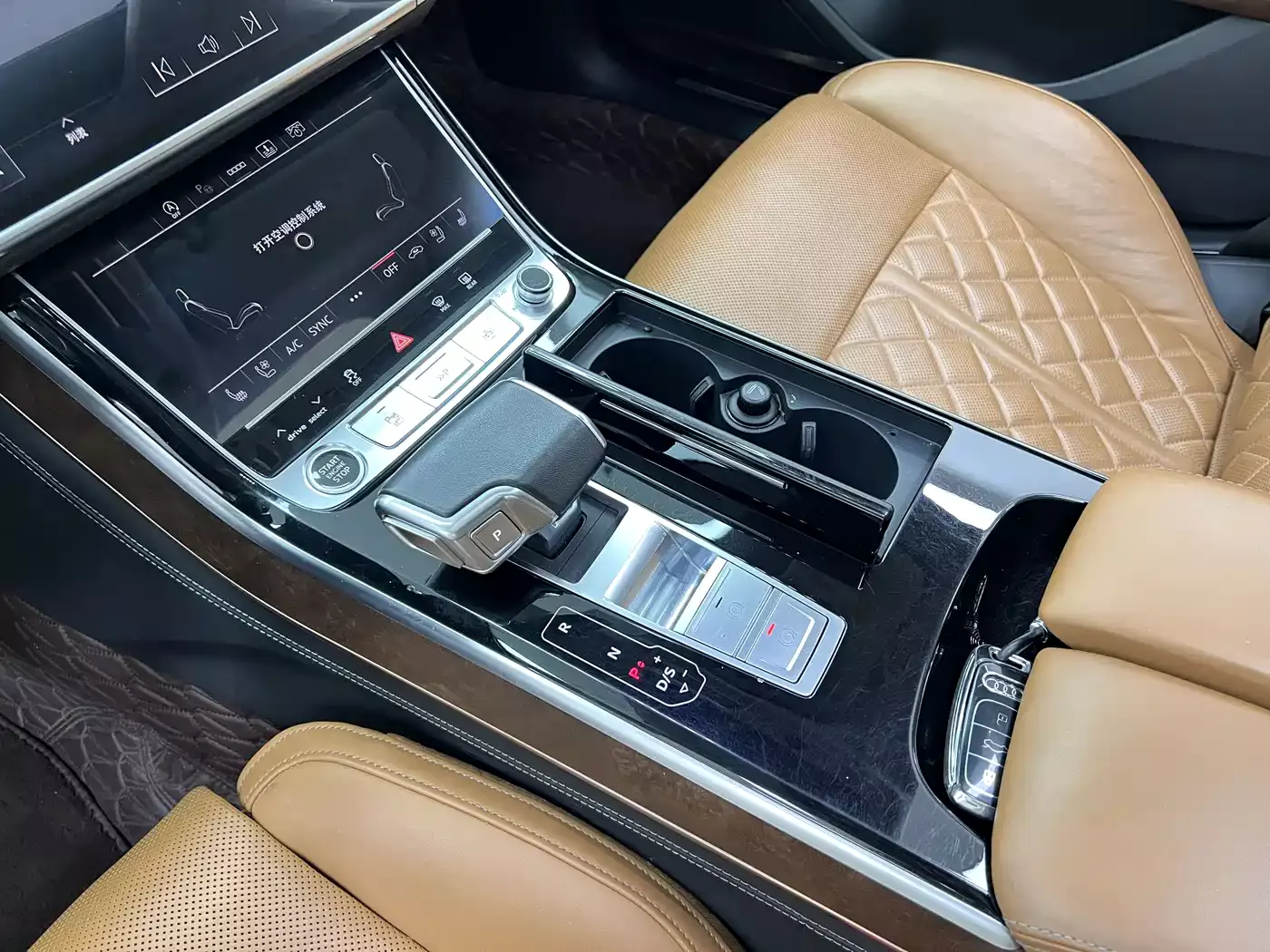 Audi A8 2023 A8L 50 TFSI quattro Premium фото 26