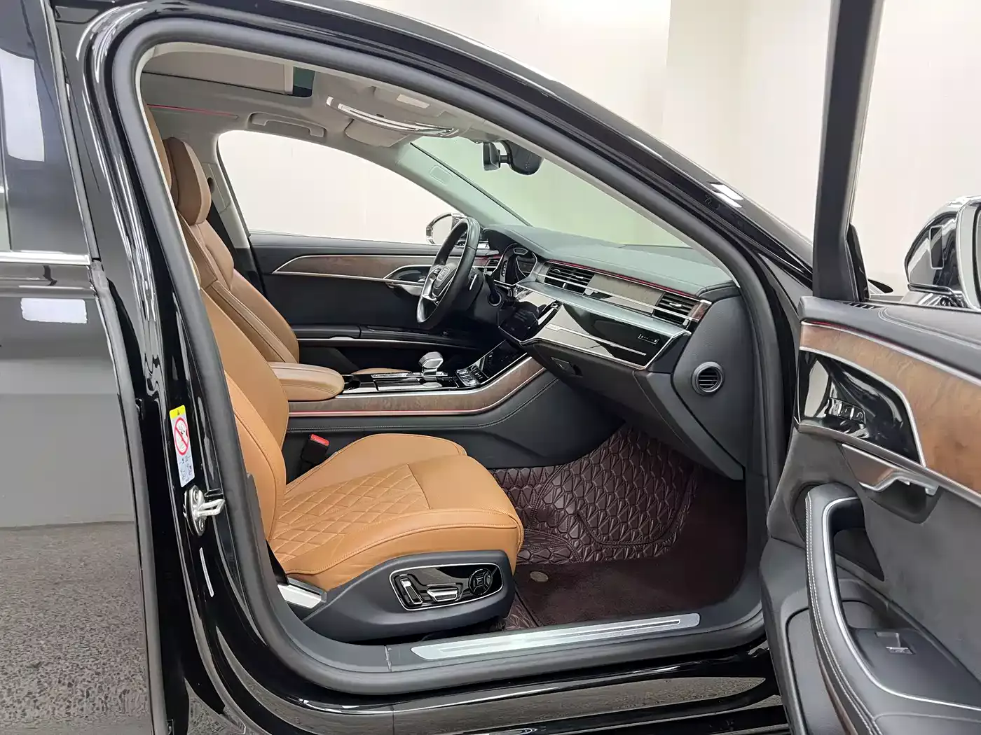 Audi A8 2023 A8L 50 TFSI quattro Premium фото 34