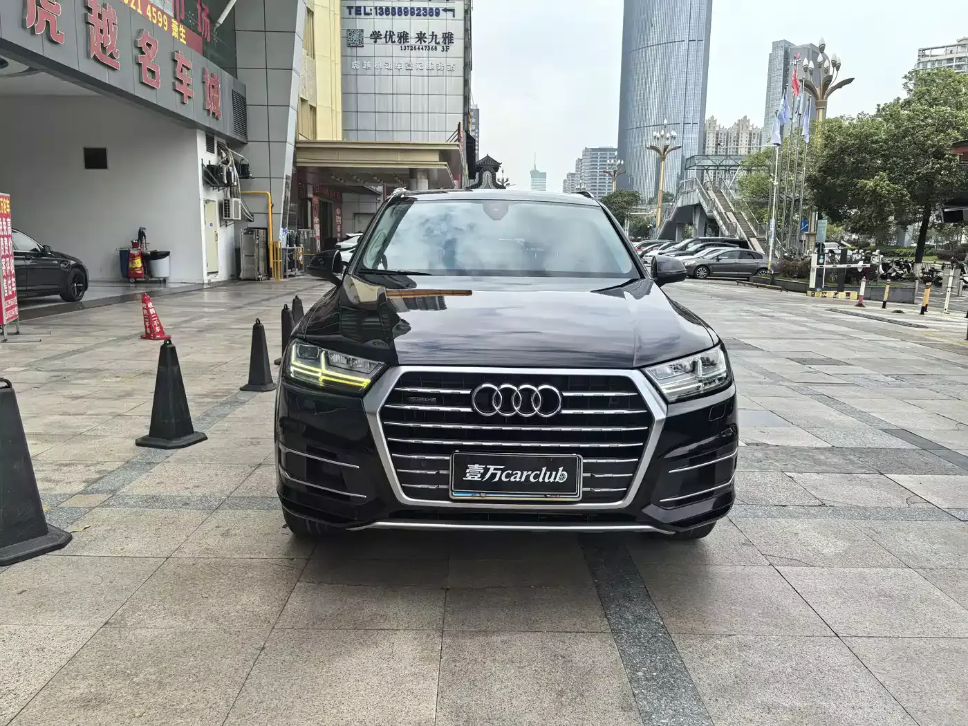 Audi Q7 2019 55 TFSI Technology фото 2