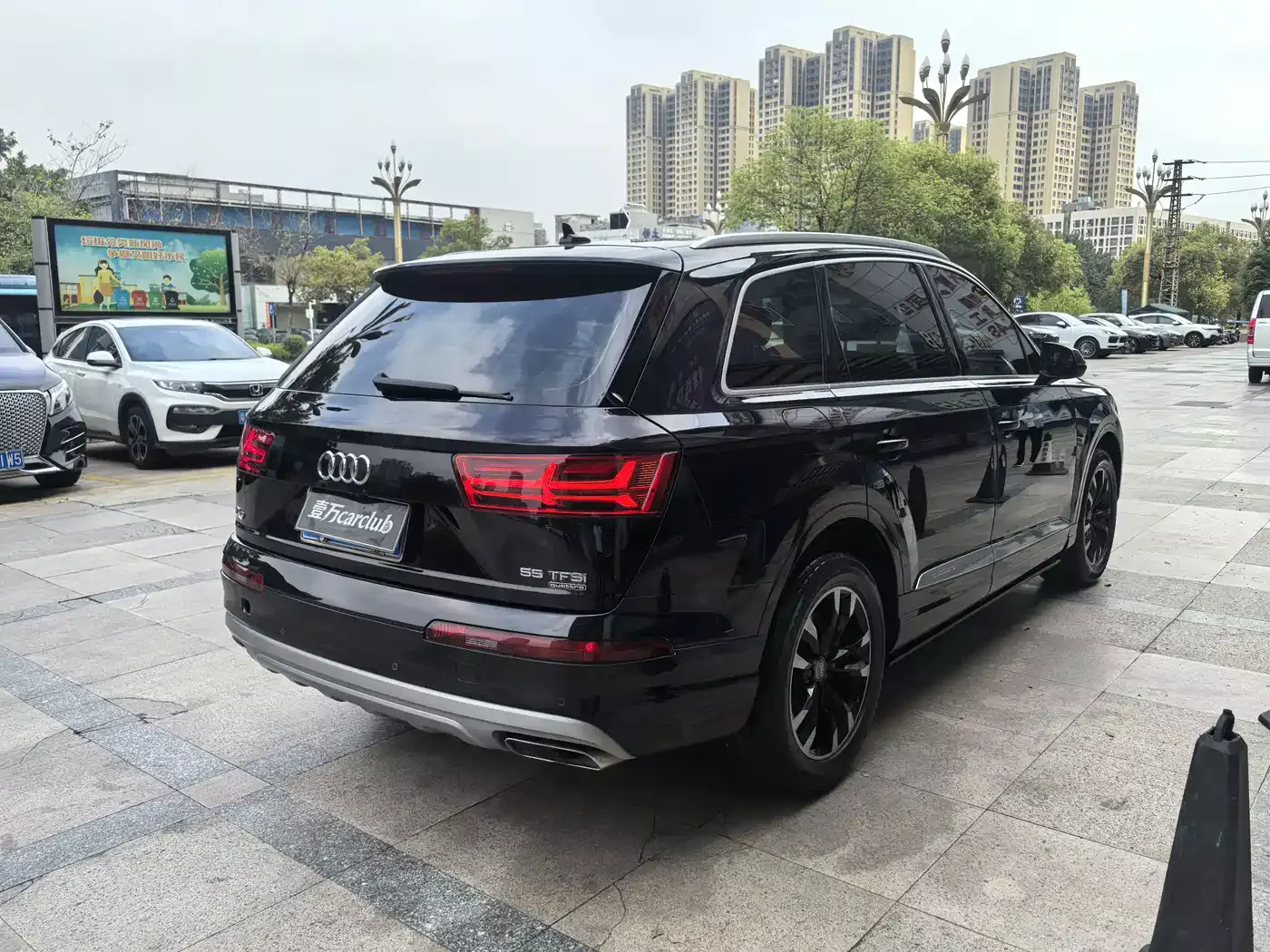 Audi Q7 2019 55 TFSI Technology фото 11