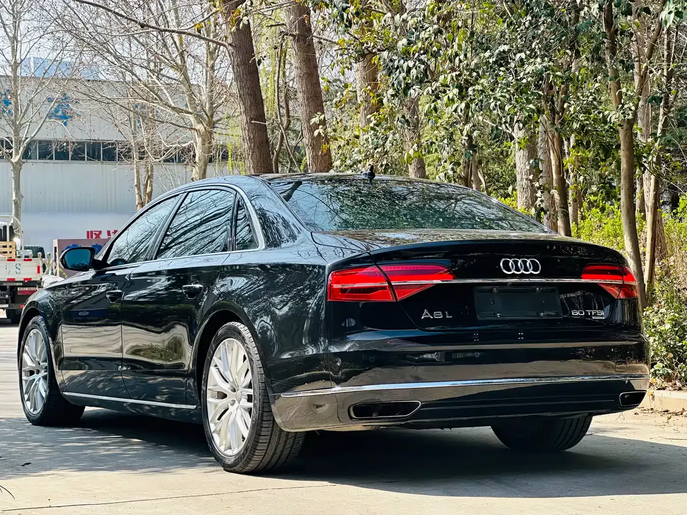 Audi A8 2014 A8L 60 TFSI quattro Luxury фото 12