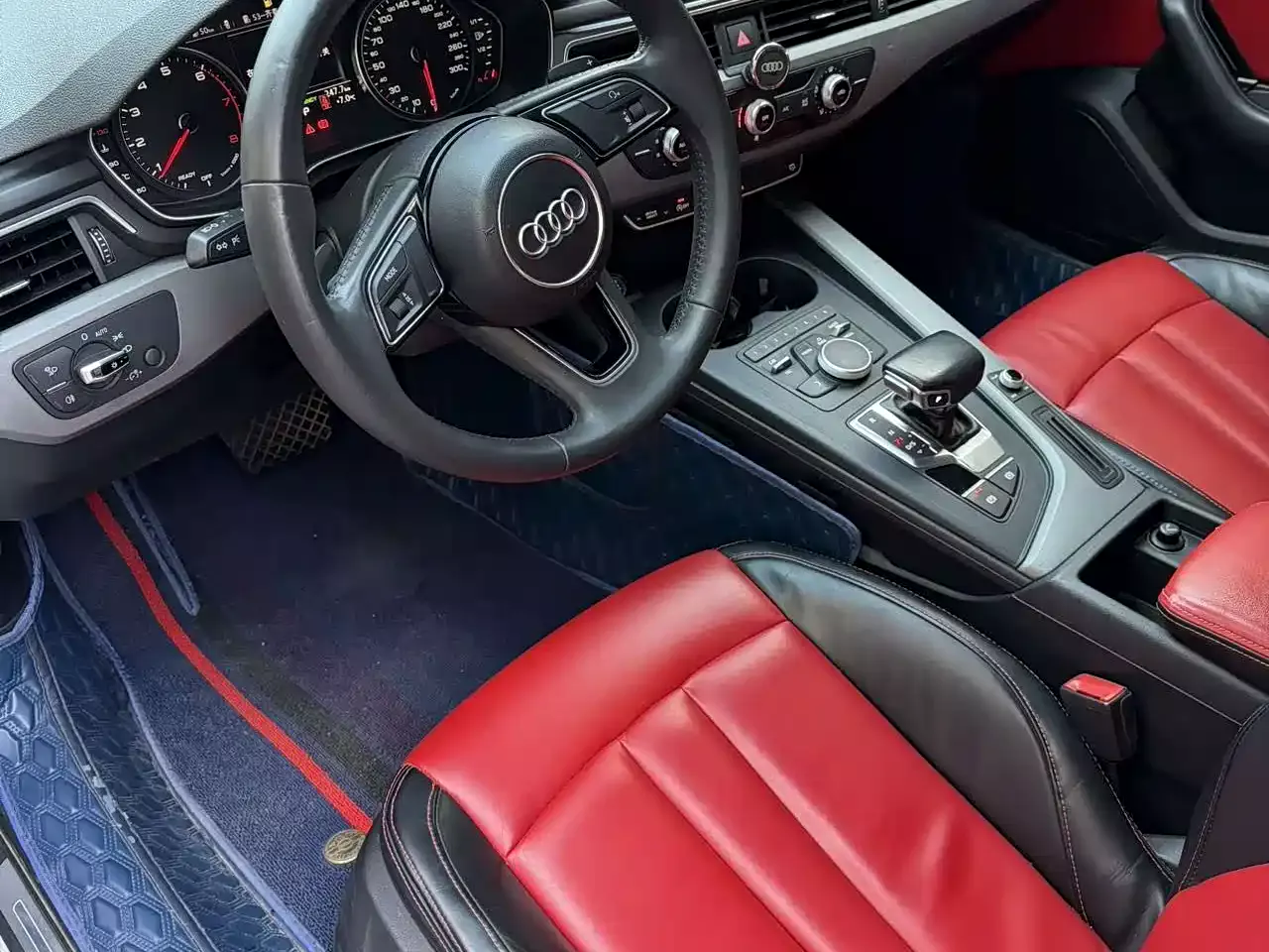 Audi A4L 2018 30th Anniversary 40 TFSI Progressive фото 4