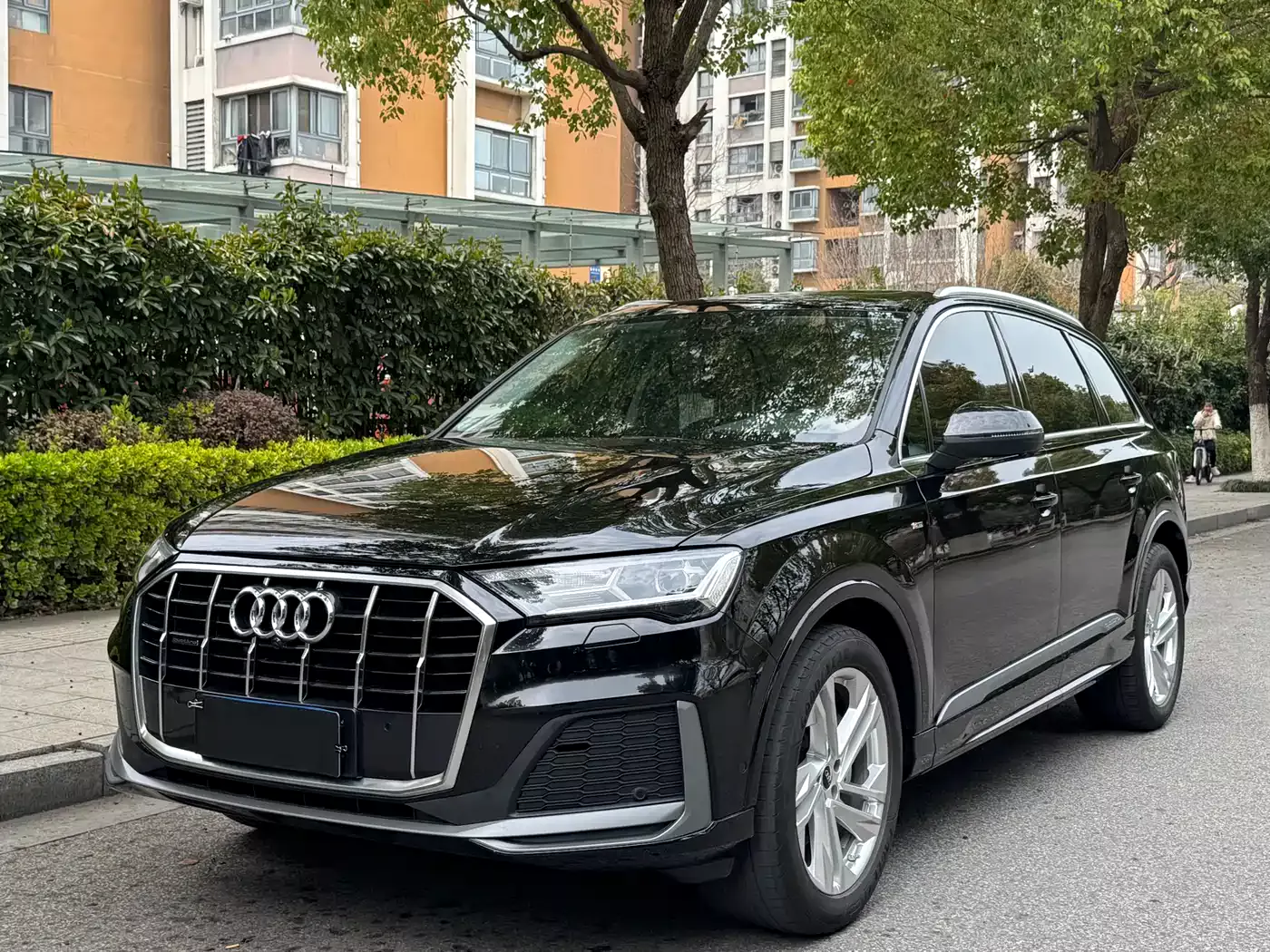 Audi Q7 2023 45 TFSI quattro S line Sport