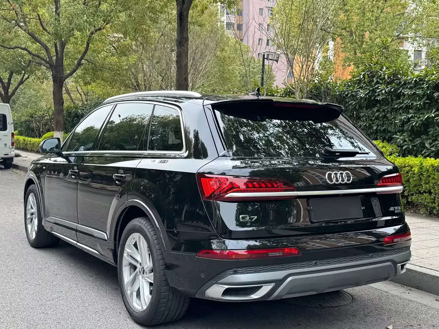 Audi Q7 2023 45 TFSI quattro S line Sport фото 4