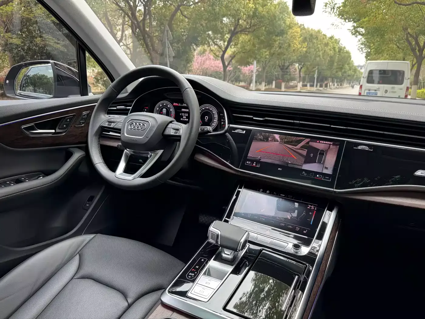 Audi Q7 2023 45 TFSI quattro S line Sport фото 13