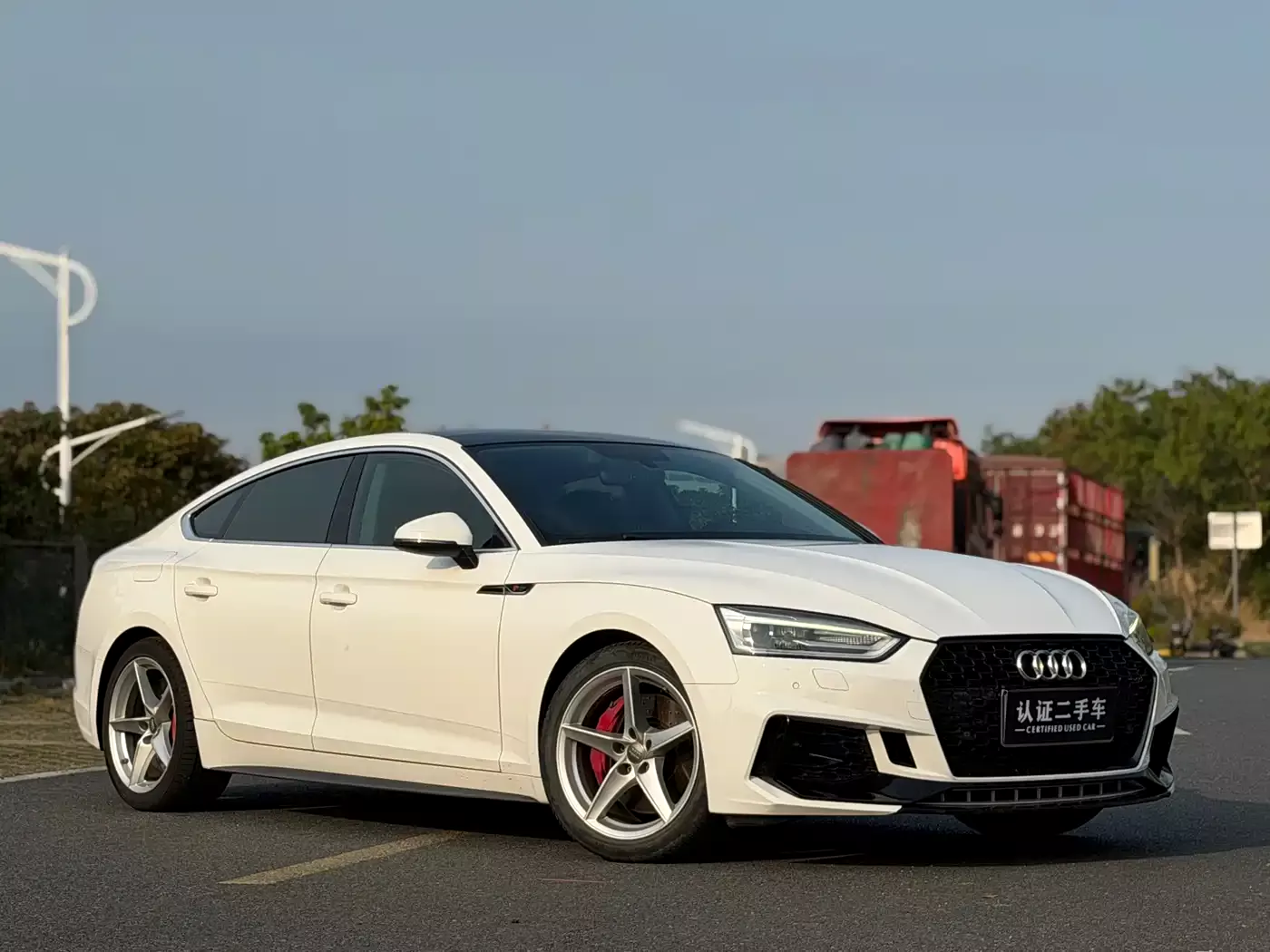 Audi A5 (Import) 2017 Sportback 40 TFSI Fashion фото 3
