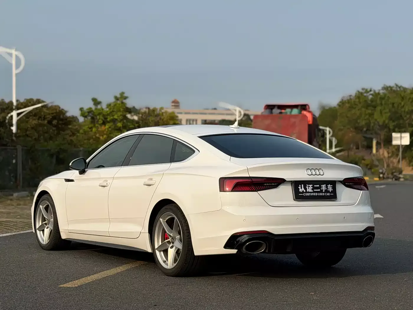 Audi A5 (Import) 2017 Sportback 40 TFSI Fashion фото 6
