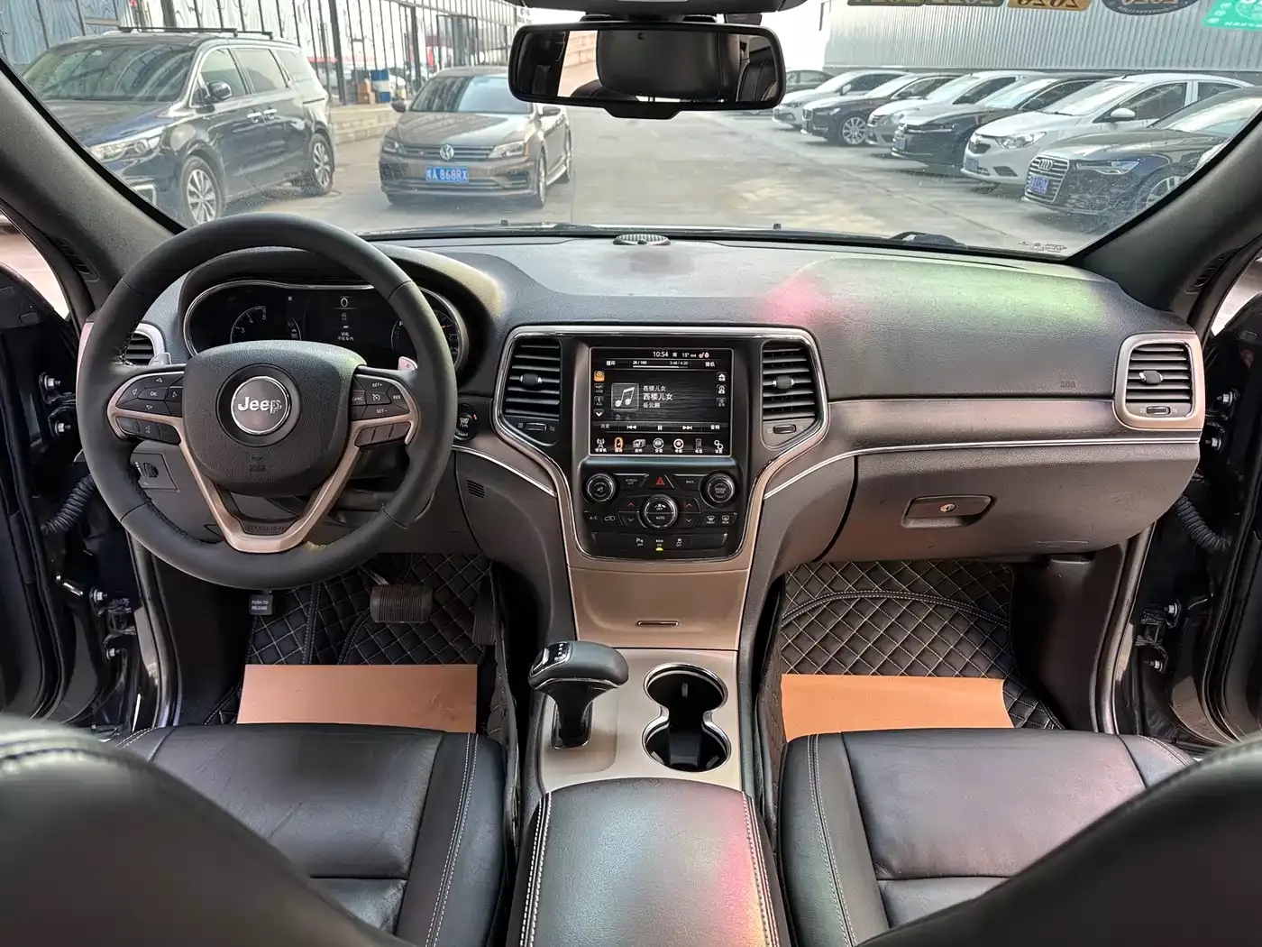 Jeep Grand Cherokee (Import) 2015 3.0TD Diesel Luxury Navigation Edition фото 10