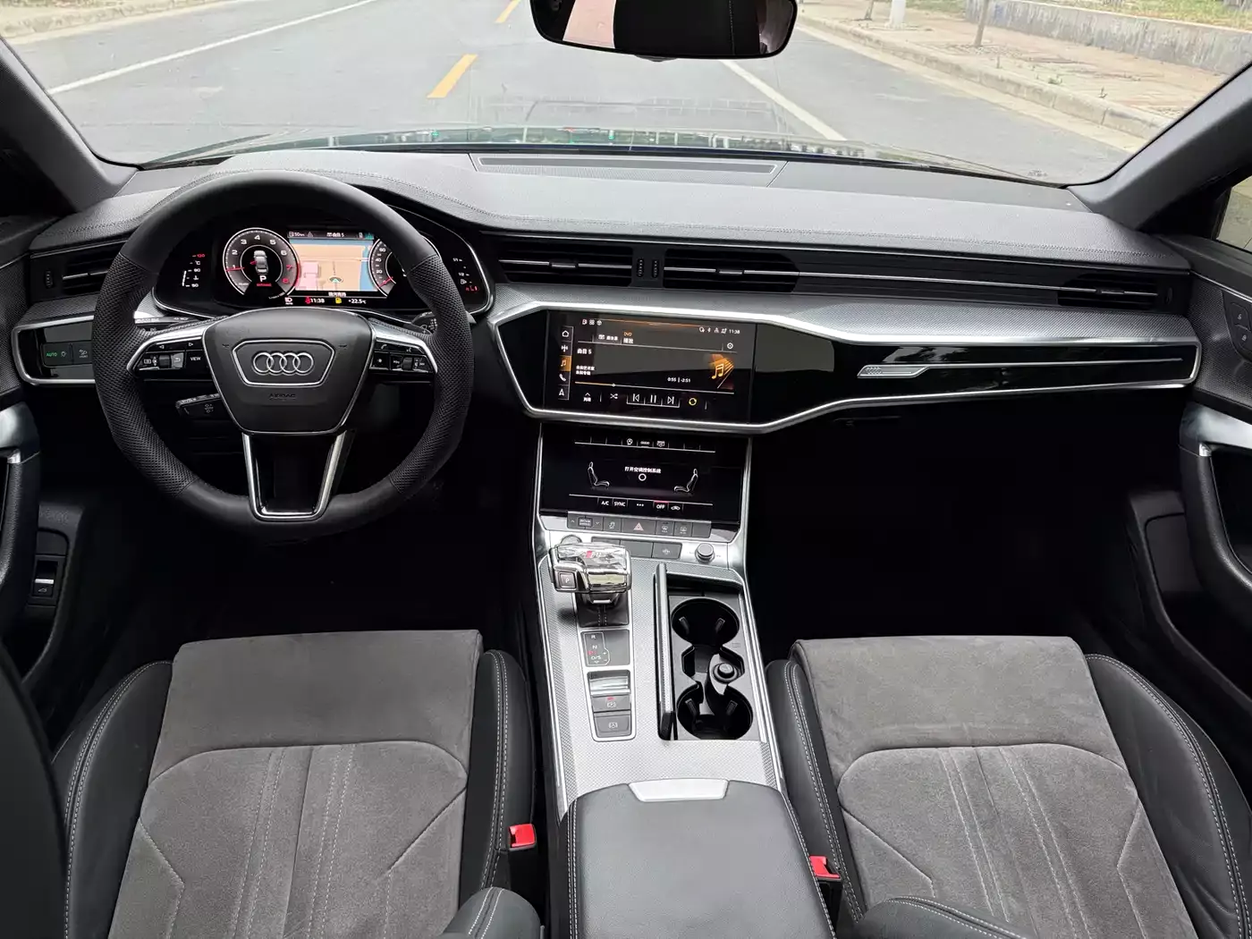 Audi A6L 2021 40 TFSI Luxury Sport фото 5