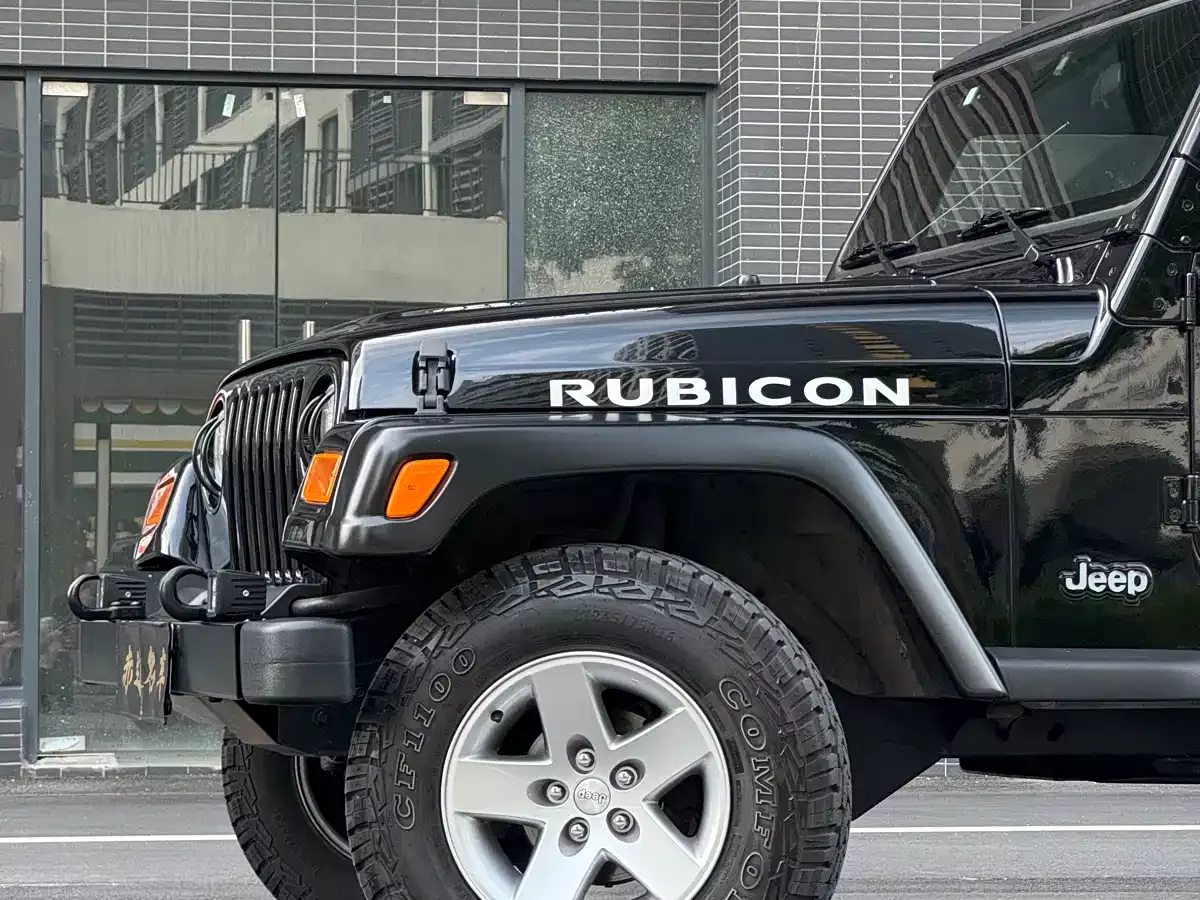 Jeep Wrangler 2005 4.0L Rubicon фото 5